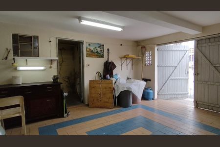 Casa para alugar com 300m², 4 quartos e 3 vagas
