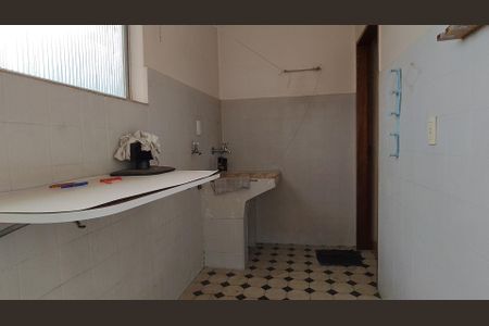Casa para alugar com 300m², 4 quartos e 3 vagas