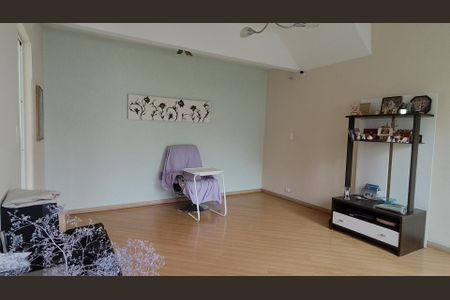 Casa para alugar com 300m², 4 quartos e 3 vagas
