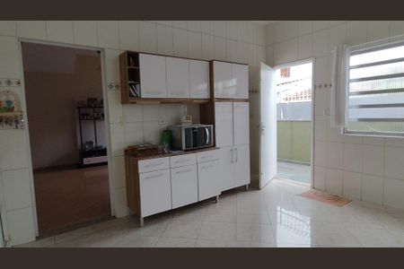 Casa para alugar com 300m², 4 quartos e 3 vagas