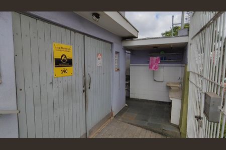 Casa para alugar com 300m², 4 quartos e 3 vagas
