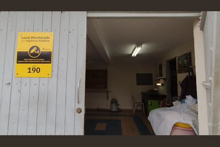 Casa para alugar com 300m², 4 quartos e 3 vagas