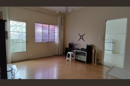 Casa para alugar com 300m², 4 quartos e 3 vagas