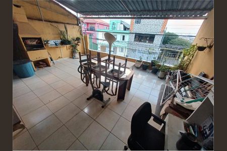 Casa à venda com 4 quartos, 156m² em Jardim Brasilia, São Paulo