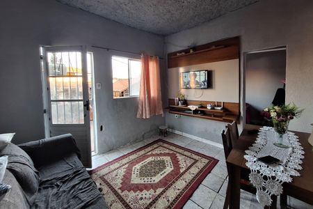 Casa para alugar com 100m², 2 quartos e sem vagaSala