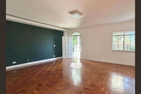 Casa à venda com 4 quartos, 320m² em Sumaré, São Paulo