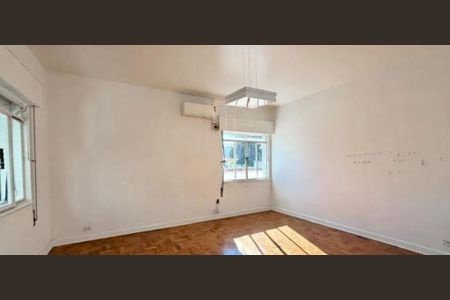 Casa à venda com 4 quartos, 320m² em Sumaré, São Paulo