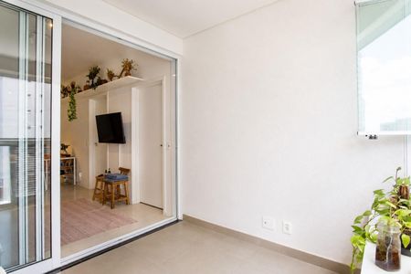 Apartamento para alugar com 67m², 2 quartos e 1 vaga Apartamento para alugar com 67m², 2 quartos e 1 vagaQuarto