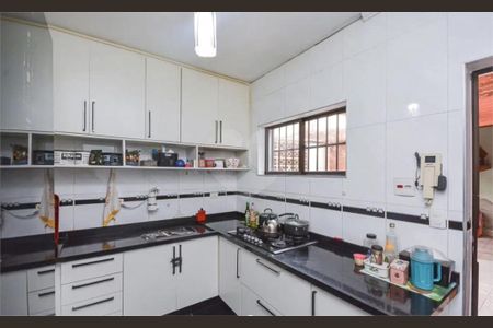 Casa à venda com 140m², 4 quartos e 2 vagas
