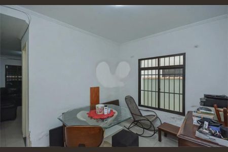 Casa à venda com 140m², 4 quartos e 2 vagas