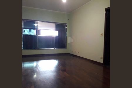 Casa à venda com 3 quartos, 155m² em Vila Hamburguesa, São Paulo