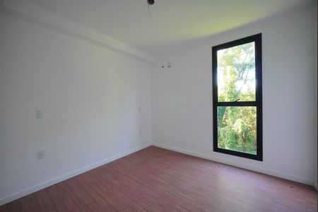 Quarto 2 de apartamento para alugar com 2 quartos, 56m² em Serraria, São José