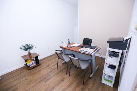 Casa à venda com 125m², 3 quartos e sem vagaEscritório