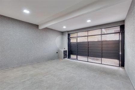 Casa à venda com 188m², 3 quartos e 2 vagas