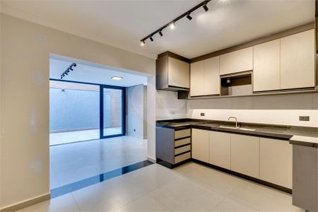 Casa à venda com 3 quartos, 188m² em Brooklin, São Paulo