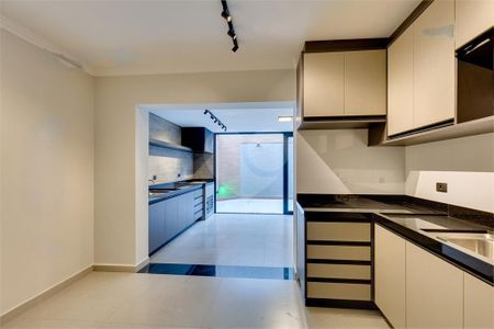 Casa à venda com 3 quartos, 188m² em Brooklin, São Paulo