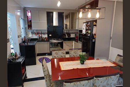 Casa à venda com 3 quartos, 141m² em Penha de França, São Paulo
