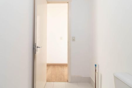 Apartamento para alugar com 65m², 3 quartos e 1 vaga Apartamento para alugar com 65m², 3 quartos e 1 vagaBanheiro Social