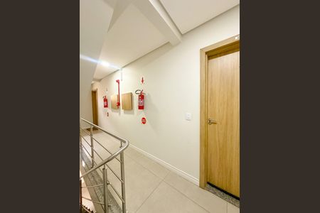 Apartamento para alugar com 55m², 2 quartos e sem vagaHall social