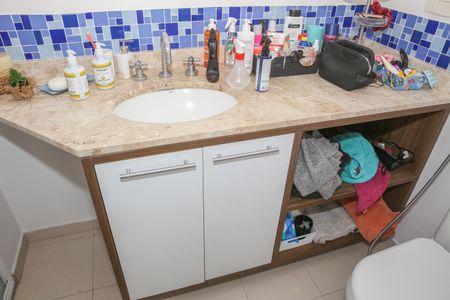 Apartamento à venda com 67m², 2 quartos e 1 vaga Apartamento à venda com 67m², 2 quartos e 1 vagaBanheiro da Suíte