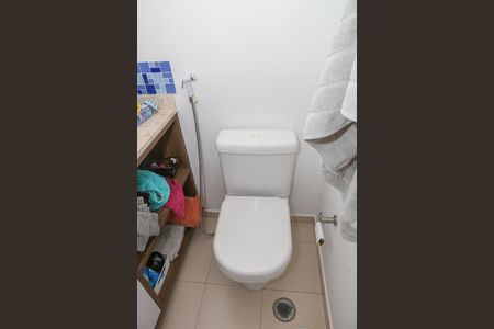 Apartamento à venda com 67m², 2 quartos e 1 vaga Apartamento à venda com 67m², 2 quartos e 1 vagaBanheiro da Suíte