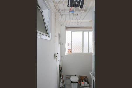 Apartamento à venda com 67m², 2 quartos e 1 vaga Apartamento à venda com 67m², 2 quartos e 1 vagaCozinha e Área de Serviço