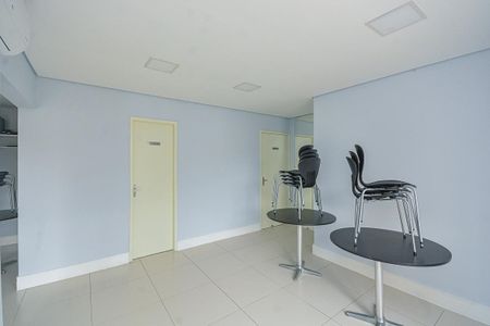 Apartamento à venda com 75m², 3 quartos e 2 vagas Apartamento à venda com 75m², 3 quartos e 2 vagasÁrea comum - Salão de festas