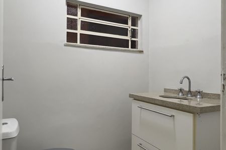 Casa para alugar com 330m², 4 quartos e 5 vagasLavabo