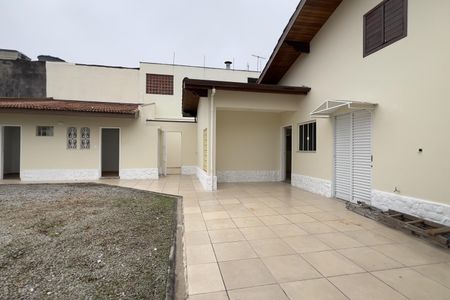 Casa para alugar com 330m², 4 quartos e 5 vagasÁrea externa