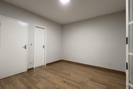 Casa para alugar com 330m², 4 quartos e 5 vagasSuíte 1