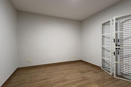 Casa para alugar com 330m², 4 quartos e 5 vagasSuíte 1