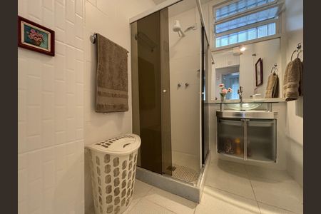 Apartamento para alugar com 84m², 2 quartos e sem vagaBanheiro social 1