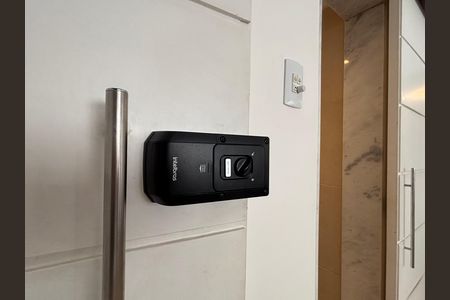 Apartamento para alugar com 84m², 2 quartos e sem vagaSala - fechadura digital