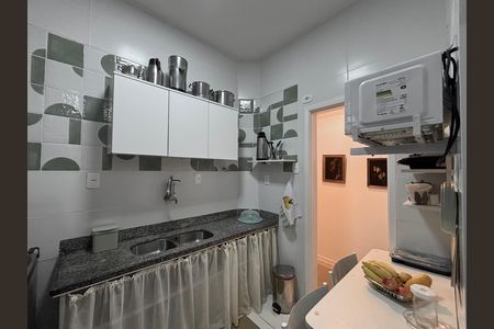 Apartamento para alugar com 84m², 2 quartos e sem vagaCozinha/Área de serviço