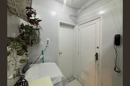 Apartamento para alugar com 84m², 2 quartos e sem vagaCozinha/Área de serviço