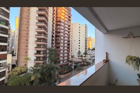 Apartamento para alugar com 114m², 2 quartos e 1 vaga Apartamento para alugar com 114m², 2 quartos e 1 vagaVista da Sacada