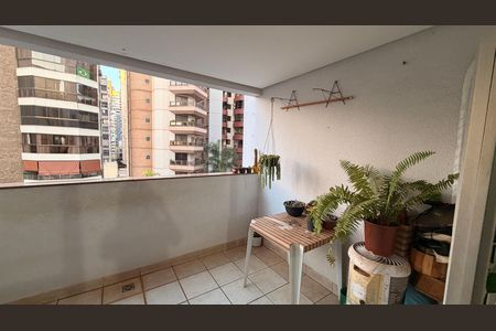 Apartamento para alugar com 114m², 2 quartos e 1 vaga Apartamento para alugar com 114m², 2 quartos e 1 vagaSacada
