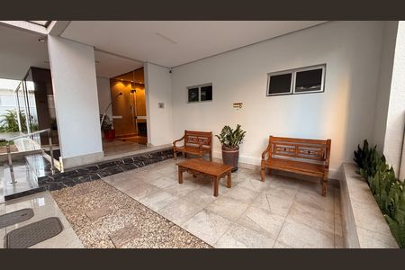 Apartamento para alugar com 114m², 2 quartos e 1 vaga Apartamento para alugar com 114m², 2 quartos e 1 vagaHall de entrada