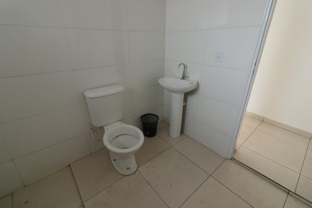 Casa para alugar com 52m², 2 quartos e sem vagaBanheiro