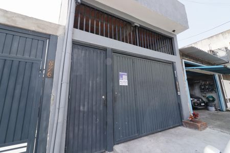 Casa para alugar com 52m², 2 quartos e sem vagaFachada