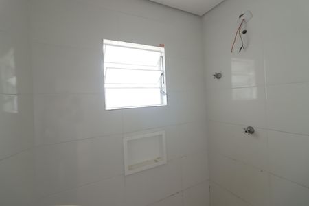 Casa para alugar com 52m², 2 quartos e sem vagaBanheiro