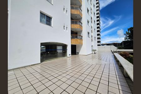 Apartamento para alugar com 127m², 3 quartos e 2 vagas Apartamento para alugar com 127m², 3 quartos e 2 vagasÁrea comum - Playground