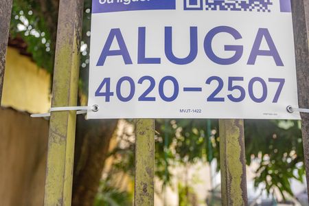 Casa para alugar com 80m², 2 quartos e 2 vagas Casa para alugar com 80m², 2 quartos e 2 vagasPlaca código
