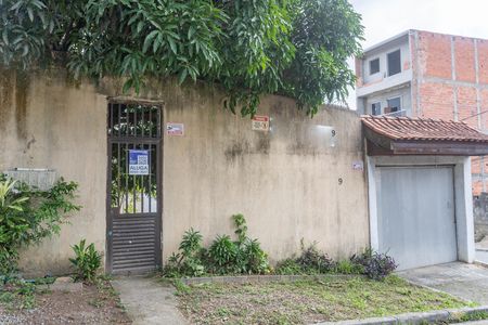 Casa para alugar com 80m², 2 quartos e 2 vagas Casa para alugar com 80m², 2 quartos e 2 vagasFachada + placa