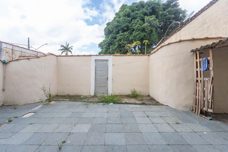 Casa para alugar com 80m², 2 quartos e 2 vagas Casa para alugar com 80m², 2 quartos e 2 vagasQuintal