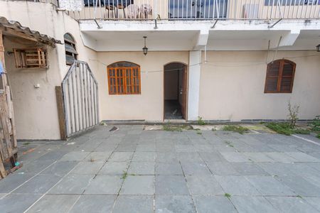 Casa para alugar com 80m², 2 quartos e 2 vagas Casa para alugar com 80m², 2 quartos e 2 vagasQuintal