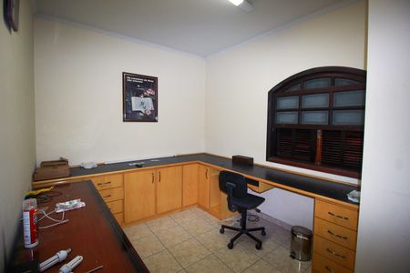 Casa para alugar com 274m², 3 quartos e 6 vagasQuarto 2