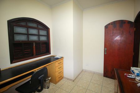 Casa para alugar com 274m², 3 quartos e 6 vagasQuarto 2