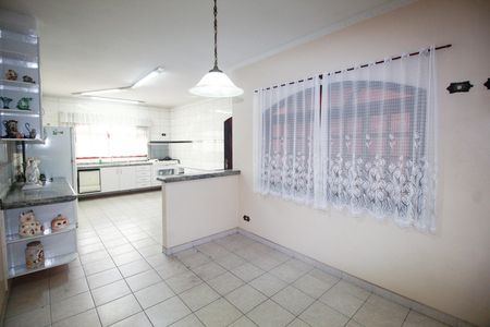 Casa para alugar com 274m², 3 quartos e 6 vagasCopa