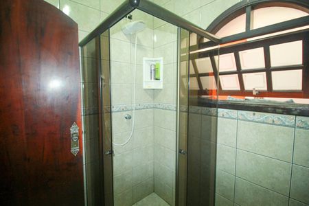 Casa para alugar com 274m², 3 quartos e 6 vagasBanheiro Social